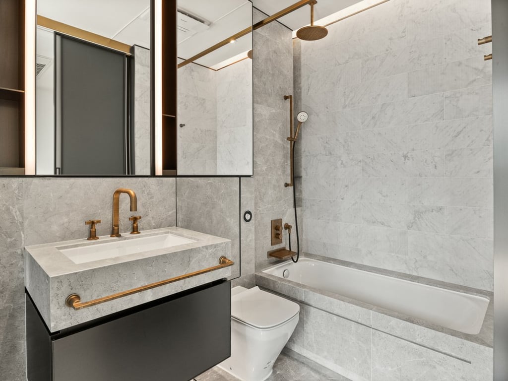 https://img.propertyraptor.com/cdn-cgi/imagedelivery/KD5bF_AFL0JDTbKLWF7z9g/ap8/ap8_001/hornet/prp/img/3f4d37460ea249bef00448d60b4107b9.jpg/public