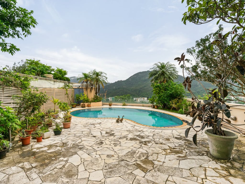Manly Villa