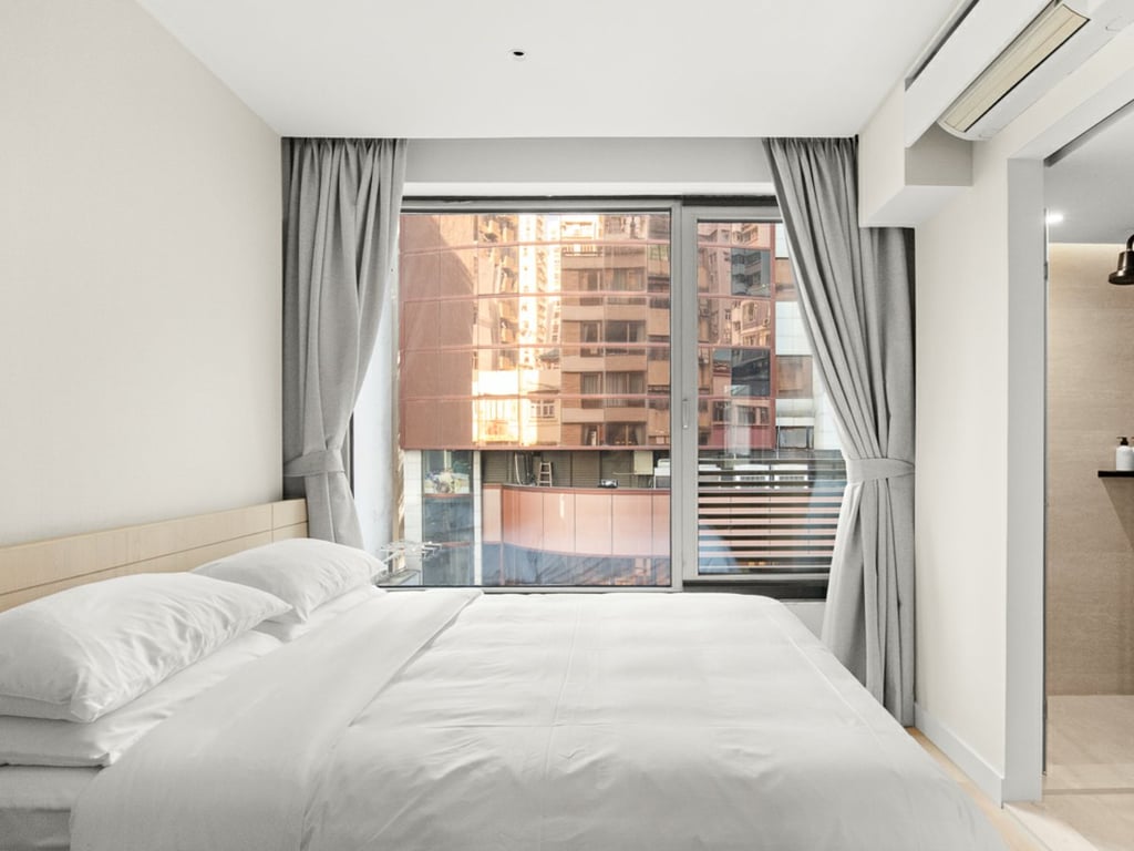 https://img.propertyraptor.com/cdn-cgi/imagedelivery/KD5bF_AFL0JDTbKLWF7z9g/ap8/ap8_001/hornet/prp/img/3fb1c0d99599bfe6d2c167c3d7f23fbc-wtm.jpg/public