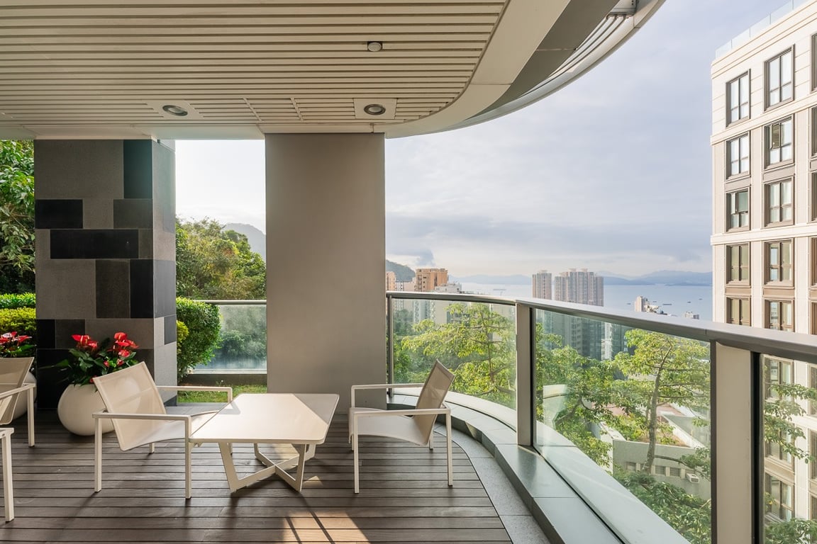 https://img.propertyraptor.com/cdn-cgi/imagedelivery/KD5bF_AFL0JDTbKLWF7z9g/ap8/ap8_001/hornet/prp/img/401ece0c3764f4e31dea55bdd87ac406-wtm.jpg/public