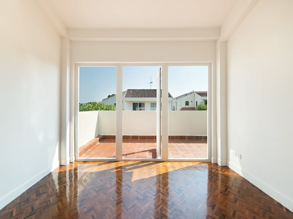 https://img.propertyraptor.com/cdn-cgi/imagedelivery/KD5bF_AFL0JDTbKLWF7z9g/ap8/ap8_001/hornet/prp/img/404fdfa011a6e3fb14e09835f16102ff.jpg/public