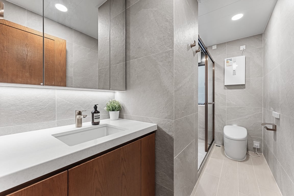 https://img.propertyraptor.com/cdn-cgi/imagedelivery/KD5bF_AFL0JDTbKLWF7z9g/ap8/ap8_001/hornet/prp/img/408f1d77fc21514fe0ad80c9a52c0a8e-wtm.jpg/public