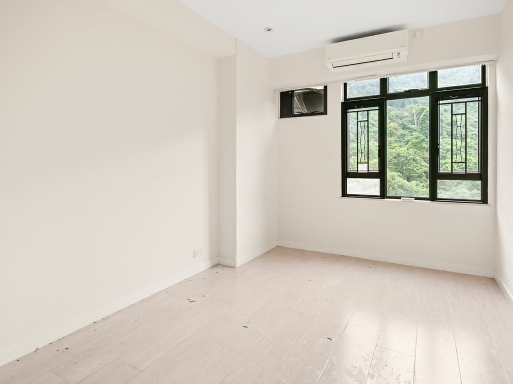 https://img.propertyraptor.com/cdn-cgi/imagedelivery/KD5bF_AFL0JDTbKLWF7z9g/ap8/ap8_001/hornet/prp/img/408f2249be440f318eb2f6cdfe40db35-wtm.jpg/public