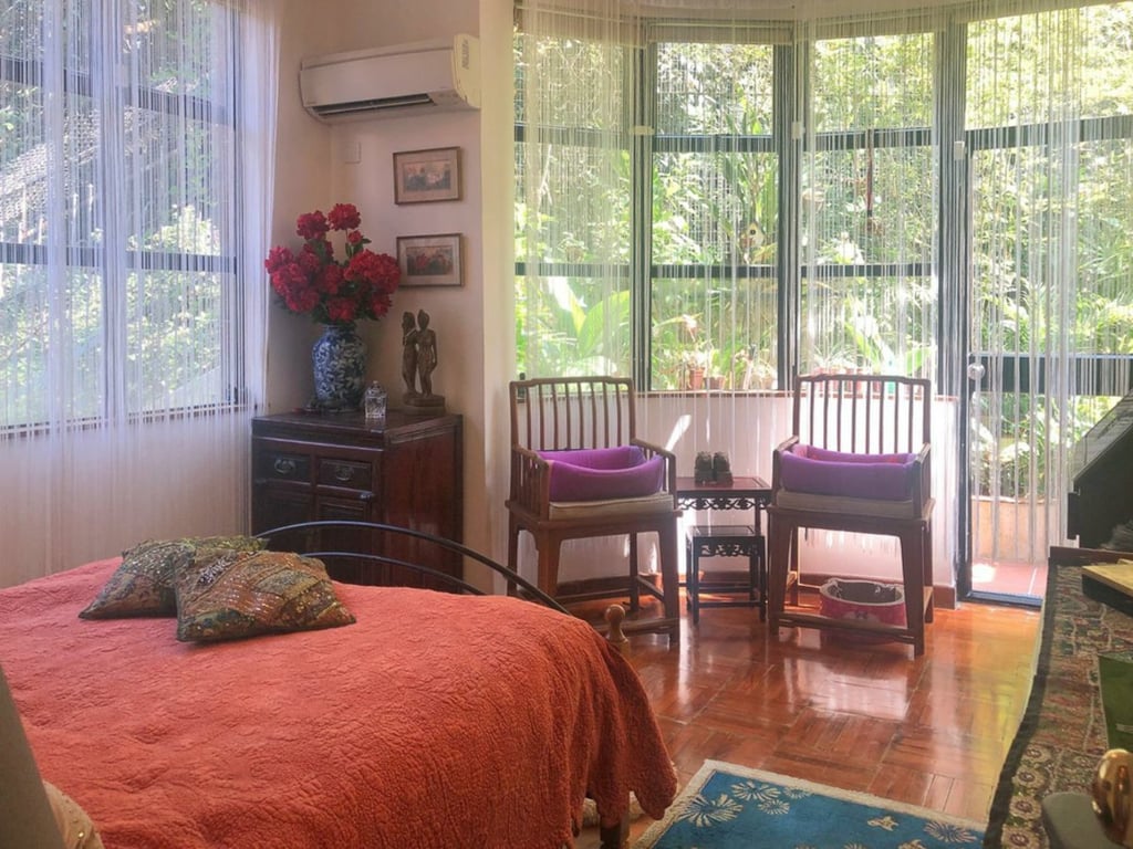 https://img.propertyraptor.com/cdn-cgi/imagedelivery/KD5bF_AFL0JDTbKLWF7z9g/ap8/ap8_001/hornet/prp/img/40a0dd3295fb1f8582b029d89e9616f7.jpg/public