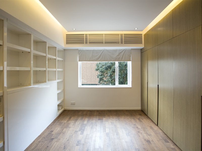 https://img.propertyraptor.com/cdn-cgi/imagedelivery/KD5bF_AFL0JDTbKLWF7z9g/ap8/ap8_001/hornet/prp/img/40f3b68c5e5d8683e62ca89576a30086.jpg/public