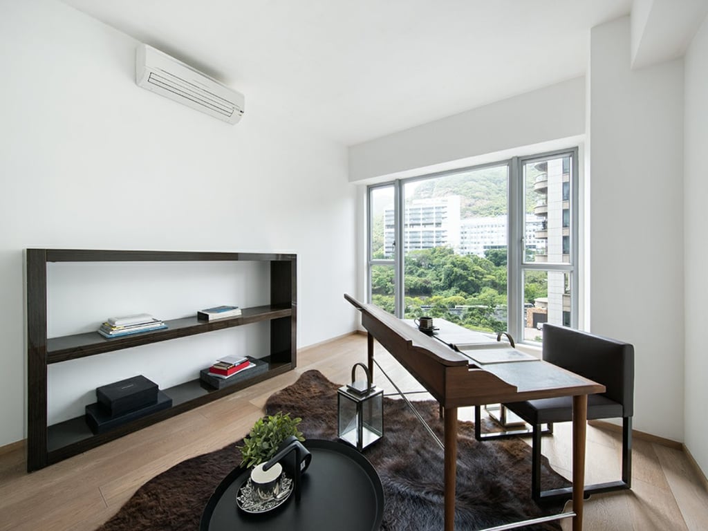 https://img.propertyraptor.com/cdn-cgi/imagedelivery/KD5bF_AFL0JDTbKLWF7z9g/ap8/ap8_001/hornet/prp/img/410dd61f727f3ad2655998dd70e4b6c3.jpg/public