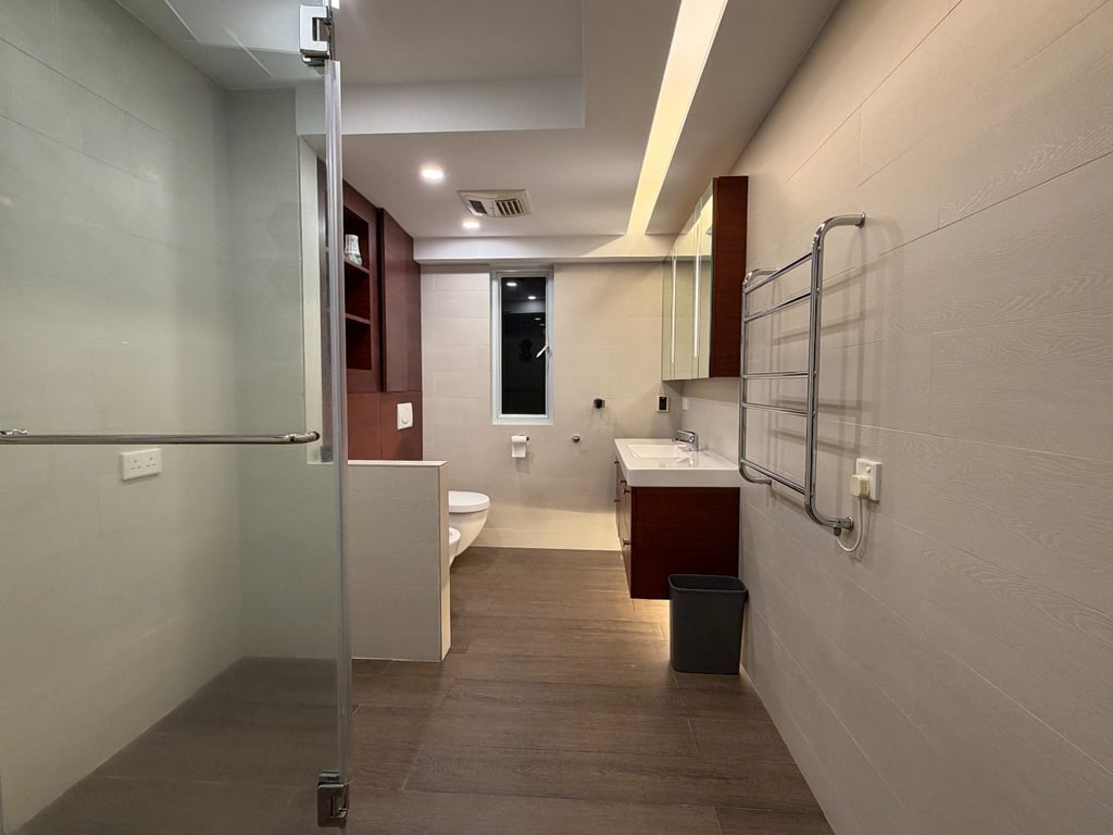 https://img.propertyraptor.com/cdn-cgi/imagedelivery/KD5bF_AFL0JDTbKLWF7z9g/ap8/ap8_001/hornet/prp/img/414b7e915b6e9cd59e5785b1d94dc997-wtm.jpg/public