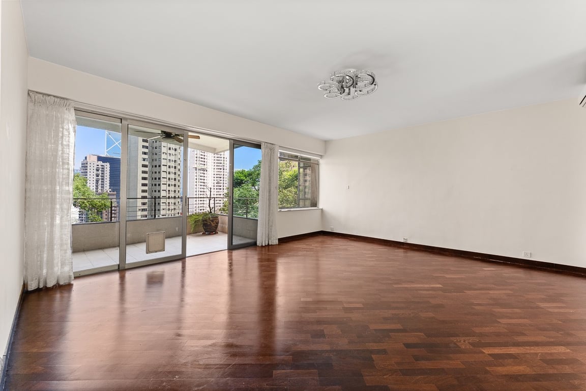 https://img.propertyraptor.com/cdn-cgi/imagedelivery/KD5bF_AFL0JDTbKLWF7z9g/ap8/ap8_001/hornet/prp/img/4167ad6ca0d7ce77d91c491955e78ea8-wtm.jpg/public