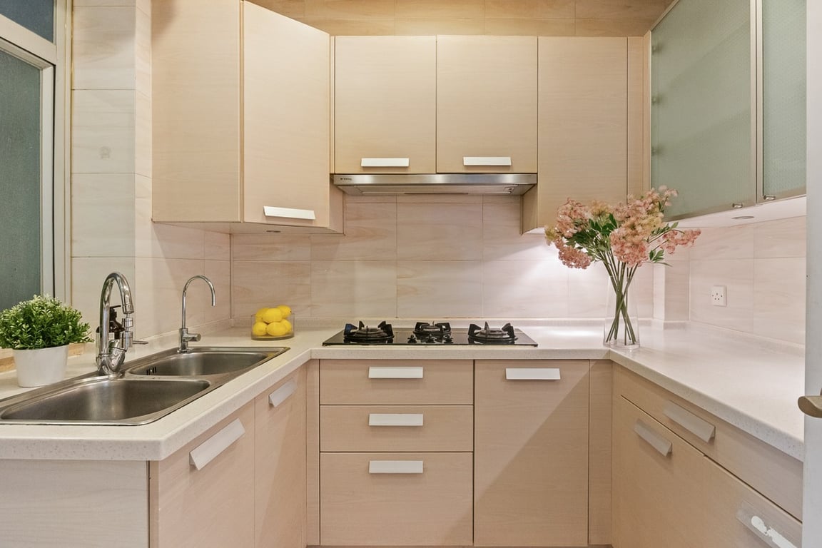 https://img.propertyraptor.com/cdn-cgi/imagedelivery/KD5bF_AFL0JDTbKLWF7z9g/ap8/ap8_001/hornet/prp/img/41c5528ed7d19de2620bc90b5cd3513c-wtm.jpg/public