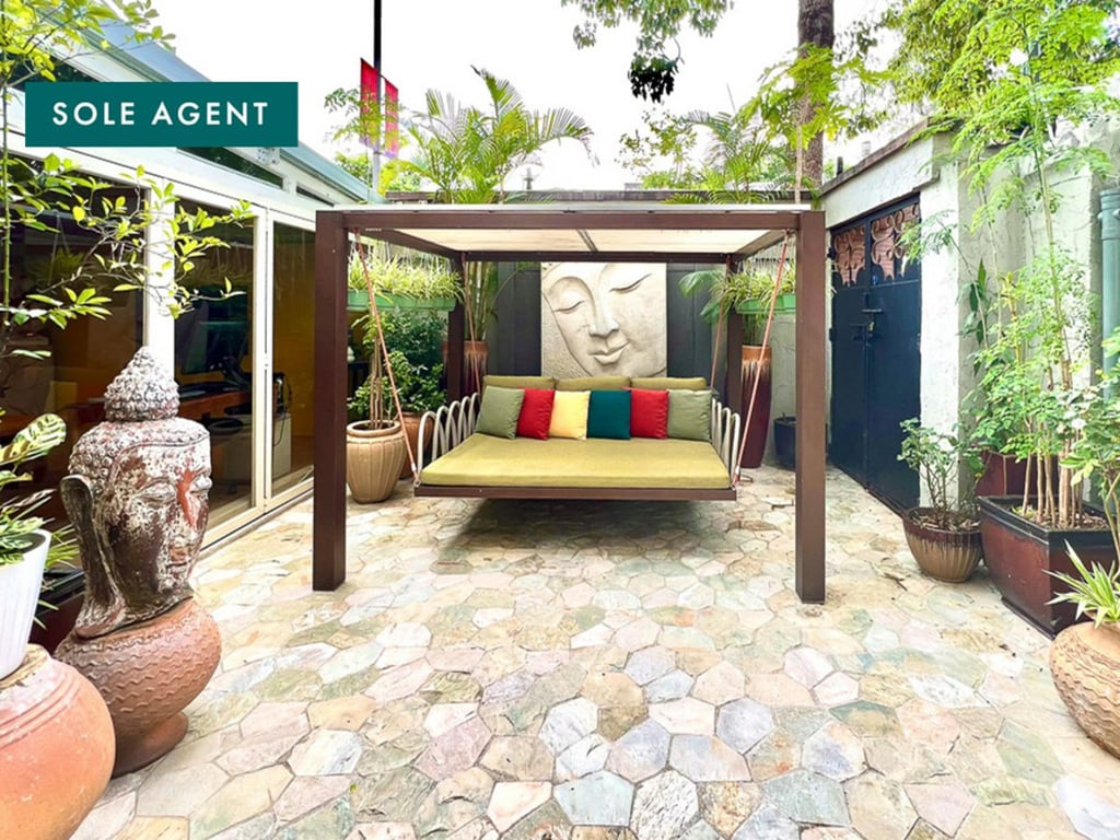 https://img.propertyraptor.com/cdn-cgi/imagedelivery/KD5bF_AFL0JDTbKLWF7z9g/ap8/ap8_001/hornet/prp/img/41c9c0d35954f80bf792b114e6fcfc02.jpg/public