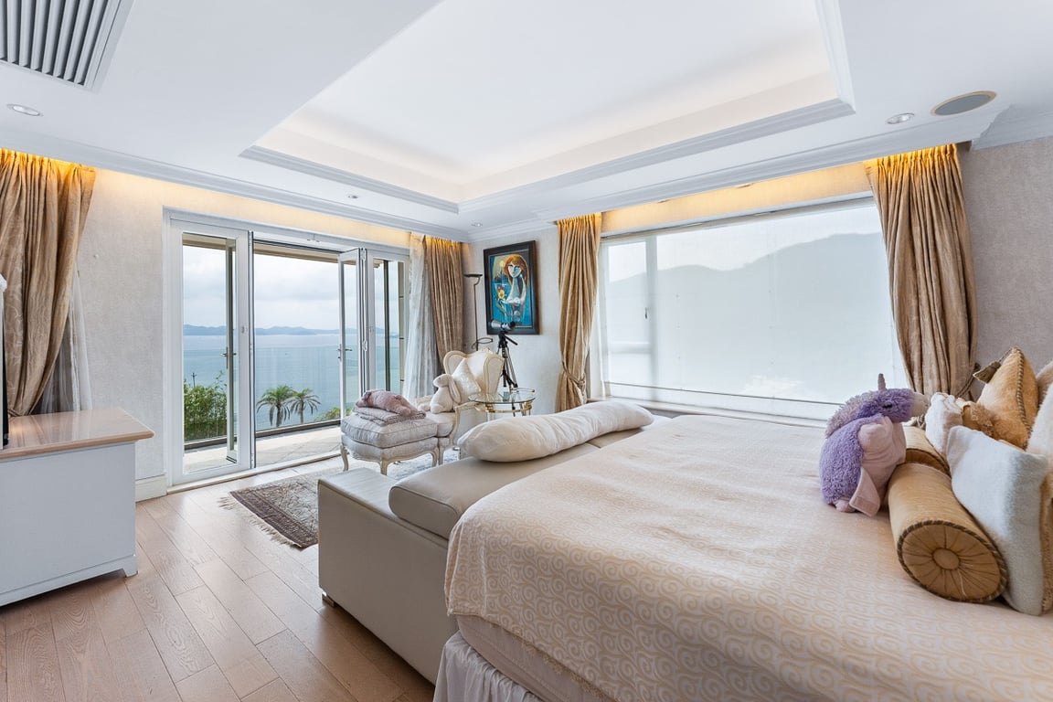 https://img.propertyraptor.com/cdn-cgi/imagedelivery/KD5bF_AFL0JDTbKLWF7z9g/ap8/ap8_001/hornet/prp/img/4222a47509f6215e7a2f9c25116d7751-wtm.jpg/public
