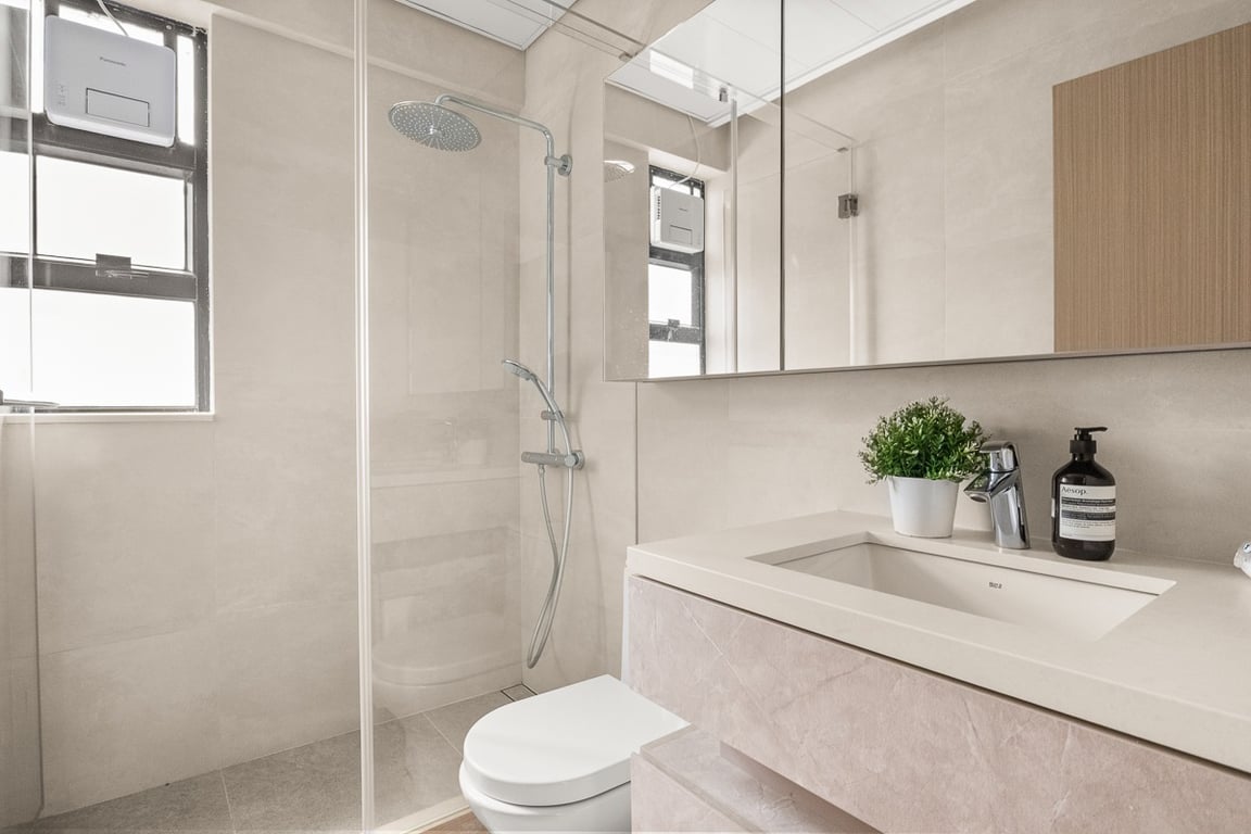 https://img.propertyraptor.com/cdn-cgi/imagedelivery/KD5bF_AFL0JDTbKLWF7z9g/ap8/ap8_001/hornet/prp/img/425c195800f70734058e11bd458abbed-wtm.jpg/public
