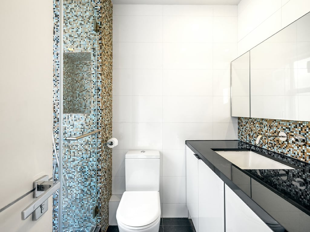 https://img.propertyraptor.com/cdn-cgi/imagedelivery/KD5bF_AFL0JDTbKLWF7z9g/ap8/ap8_001/hornet/prp/img/4305d2547db72a14d08b11e6a1478591.jpg/public