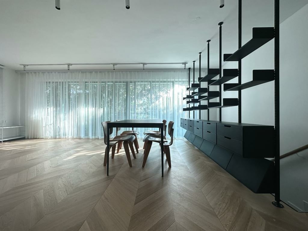 https://img.propertyraptor.com/cdn-cgi/imagedelivery/KD5bF_AFL0JDTbKLWF7z9g/ap8/ap8_001/hornet/prp/img/43163b69f716dd28473fcbddba492882-wtm.jpg/public