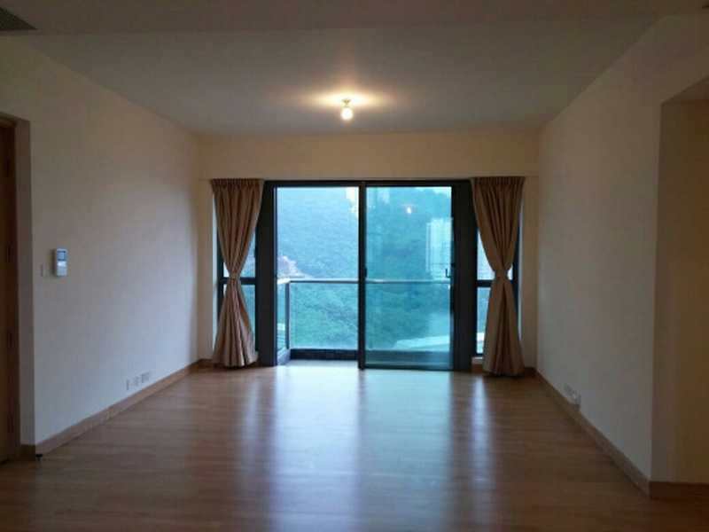 https://img.propertyraptor.com/cdn-cgi/imagedelivery/KD5bF_AFL0JDTbKLWF7z9g/ap8/ap8_001/hornet/prp/img/433f179bf07423e871a80fd65937e76c.jpg/public