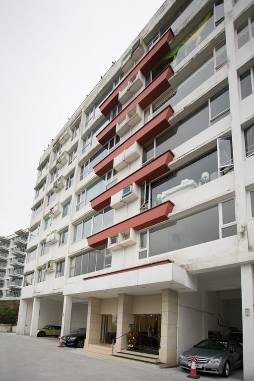 Barker Villa