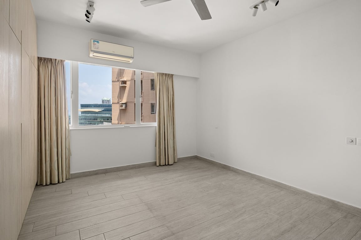 https://img.propertyraptor.com/cdn-cgi/imagedelivery/KD5bF_AFL0JDTbKLWF7z9g/ap8/ap8_001/hornet/prp/img/43cabc112756dbea46cc4a48ca941170-wtm.jpg/public