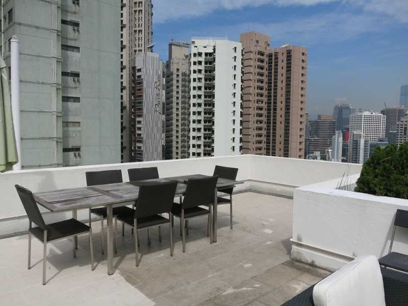 https://img.propertyraptor.com/cdn-cgi/imagedelivery/KD5bF_AFL0JDTbKLWF7z9g/ap8/ap8_001/hornet/prp/img/4425e8a9df2cf89222d20e7594658e1b.jpg/public