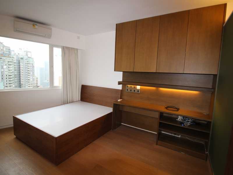 https://img.propertyraptor.com/cdn-cgi/imagedelivery/KD5bF_AFL0JDTbKLWF7z9g/ap8/ap8_001/hornet/prp/img/442df04c141492a3218c367daa5a9553.jpg/public