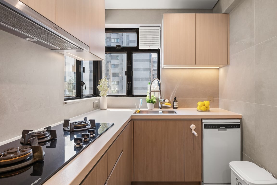 https://img.propertyraptor.com/cdn-cgi/imagedelivery/KD5bF_AFL0JDTbKLWF7z9g/ap8/ap8_001/hornet/prp/img/44b07ce9927afbddee4fd8a532cbdd7b-wtm.jpg/public
