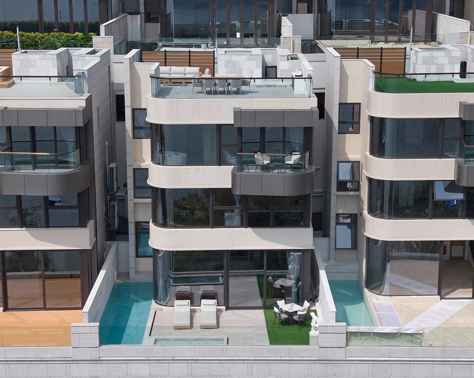 https://img.propertyraptor.com/cdn-cgi/imagedelivery/KD5bF_AFL0JDTbKLWF7z9g/ap8/ap8_001/hornet/prp/img/44cb00f4fca4700e21eded2dec31dca5-wtm.jpg/public