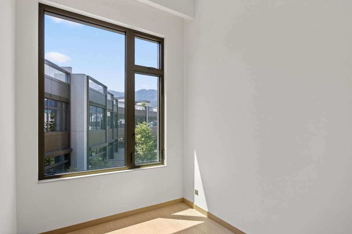https://img.propertyraptor.com/cdn-cgi/imagedelivery/KD5bF_AFL0JDTbKLWF7z9g/ap8/ap8_001/hornet/prp/img/44e9a1395ea73889d99a959331ed4072-wtm.jpg/public