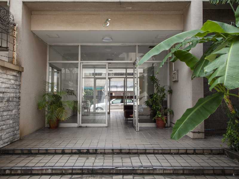 https://img.propertyraptor.com/cdn-cgi/imagedelivery/KD5bF_AFL0JDTbKLWF7z9g/ap8/ap8_001/hornet/prp/img/44ef69e5bfc1c13c691559fdc9c8260f.jpg/public