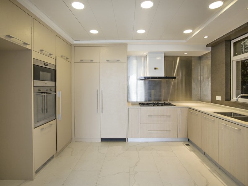 https://img.propertyraptor.com/cdn-cgi/imagedelivery/KD5bF_AFL0JDTbKLWF7z9g/ap8/ap8_001/hornet/prp/img/4507c61f28c8790ce0dc29a8be89534b.jpg/public