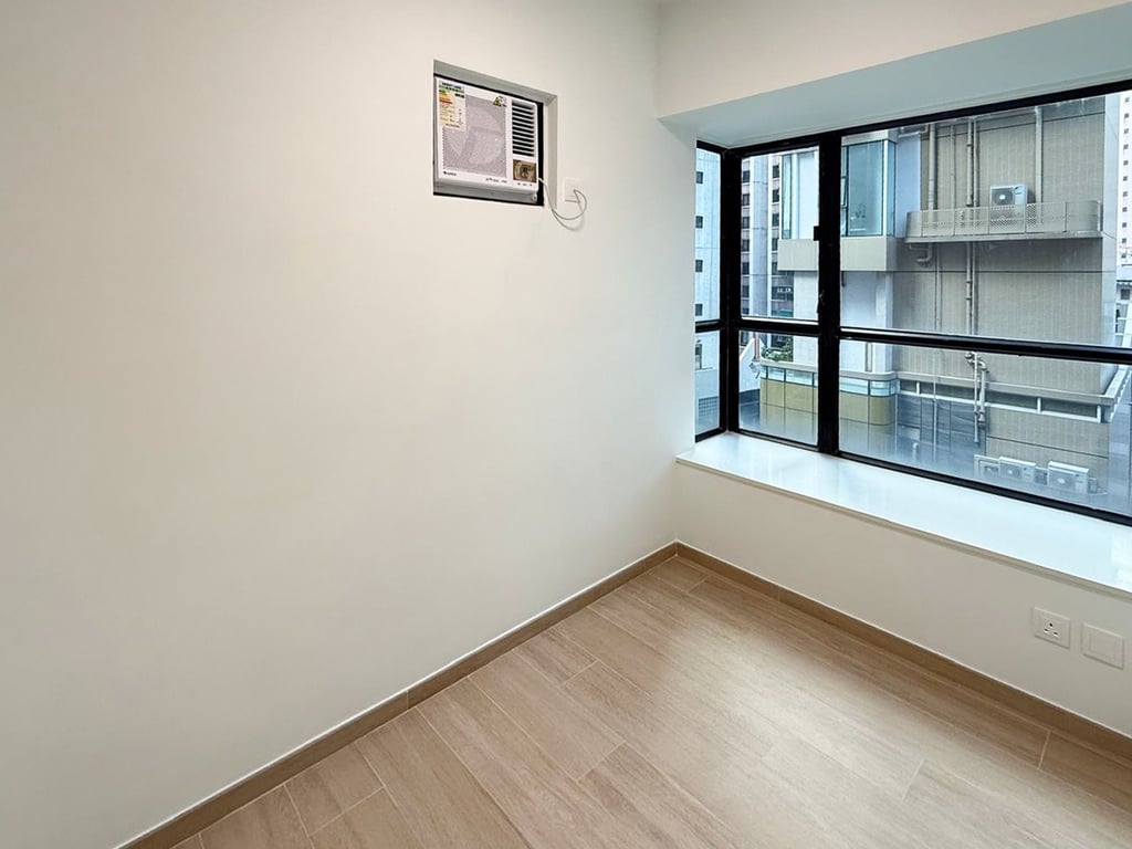 https://img.propertyraptor.com/cdn-cgi/imagedelivery/KD5bF_AFL0JDTbKLWF7z9g/ap8/ap8_001/hornet/prp/img/45253ad481d42499b14ef3cb1cf563c4-wtm.jpg/public