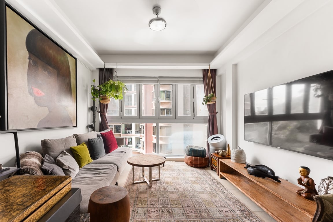 https://img.propertyraptor.com/cdn-cgi/imagedelivery/KD5bF_AFL0JDTbKLWF7z9g/ap8/ap8_001/hornet/prp/img/45abeb80a48d29c887241cae7130d058-wtm.jpg/public