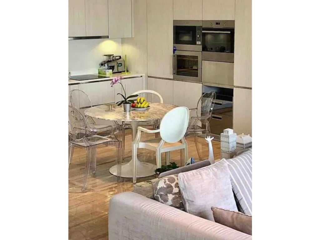 https://img.propertyraptor.com/cdn-cgi/imagedelivery/KD5bF_AFL0JDTbKLWF7z9g/ap8/ap8_001/hornet/prp/img/468416a1ab0645824e1f4eb29ab6f958.jpg/public