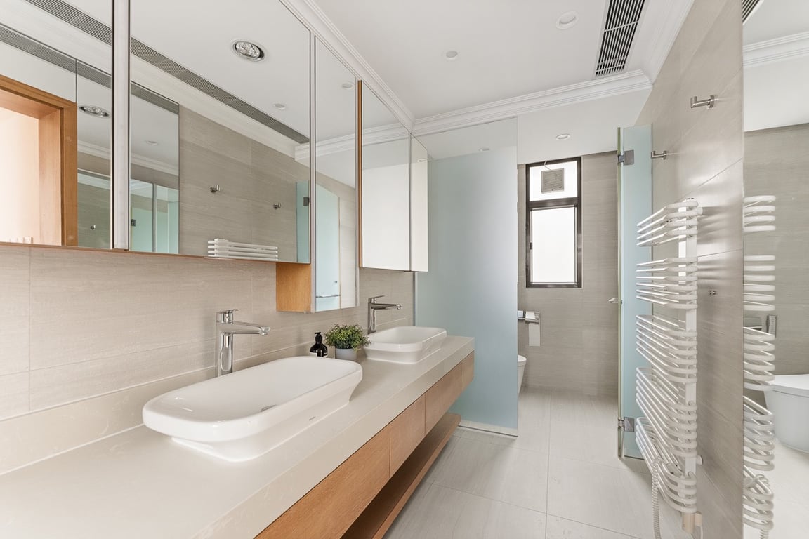 https://img.propertyraptor.com/cdn-cgi/imagedelivery/KD5bF_AFL0JDTbKLWF7z9g/ap8/ap8_001/hornet/prp/img/46ad7e5df4e43a81857656dd49b97544-wtm.jpg/public