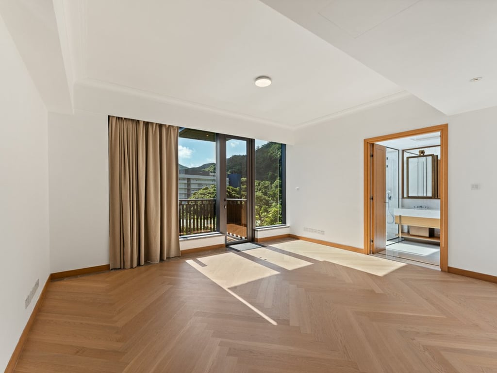 https://img.propertyraptor.com/cdn-cgi/imagedelivery/KD5bF_AFL0JDTbKLWF7z9g/ap8/ap8_001/hornet/prp/img/46e9e02acfded62da057162af02f35ae-wtm.jpg/public
