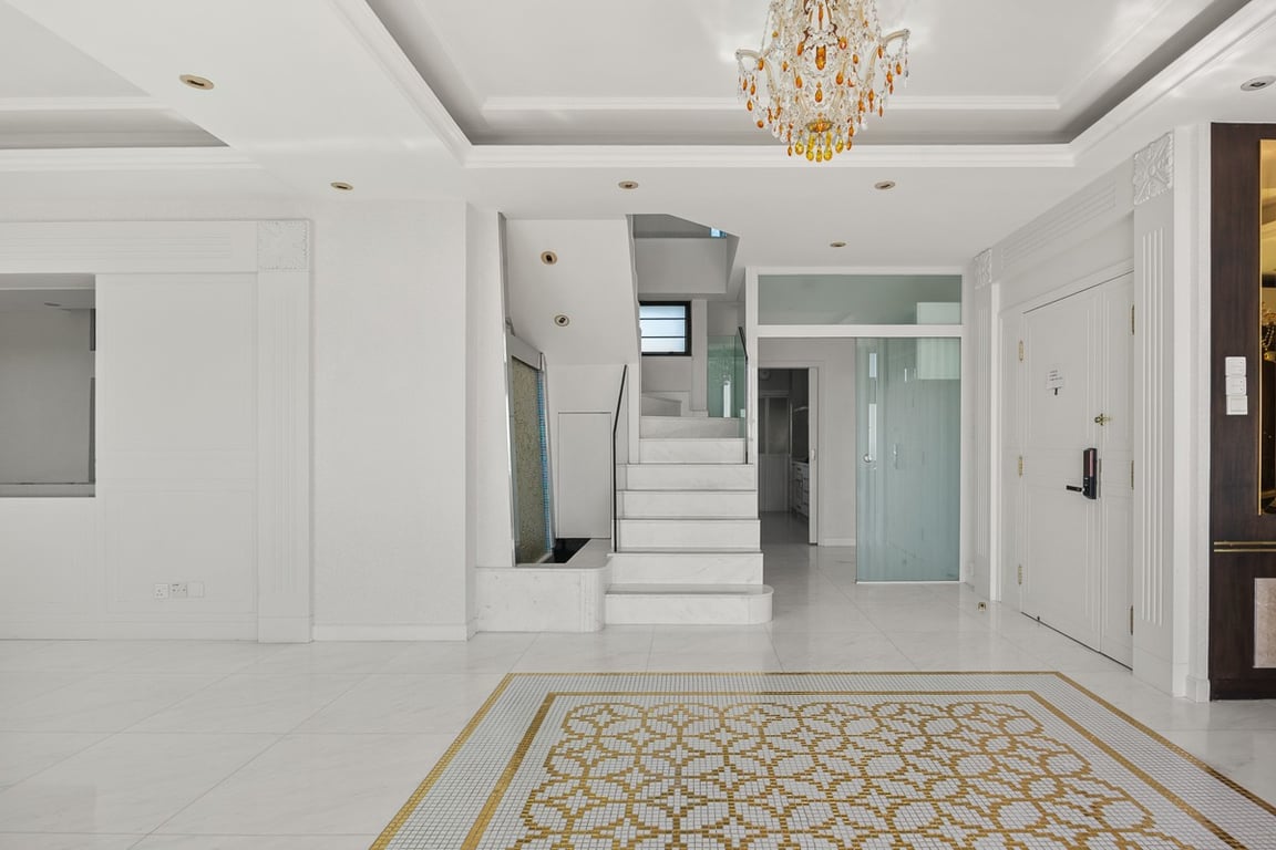 37 Repulse Bay Road