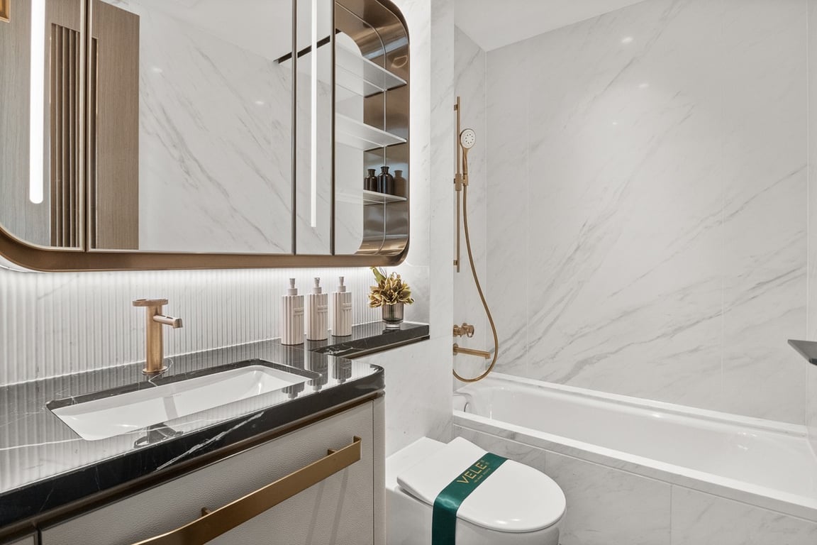 https://img.propertyraptor.com/cdn-cgi/imagedelivery/KD5bF_AFL0JDTbKLWF7z9g/ap8/ap8_001/hornet/prp/img/470a398ae6ee24f4348c8af52123e797-wtm.jpg/public