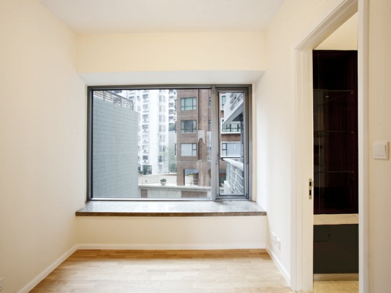 https://img.propertyraptor.com/cdn-cgi/imagedelivery/KD5bF_AFL0JDTbKLWF7z9g/ap8/ap8_001/hornet/prp/img/47bb80efb31e145a90947b334e00ca91.jpg/public