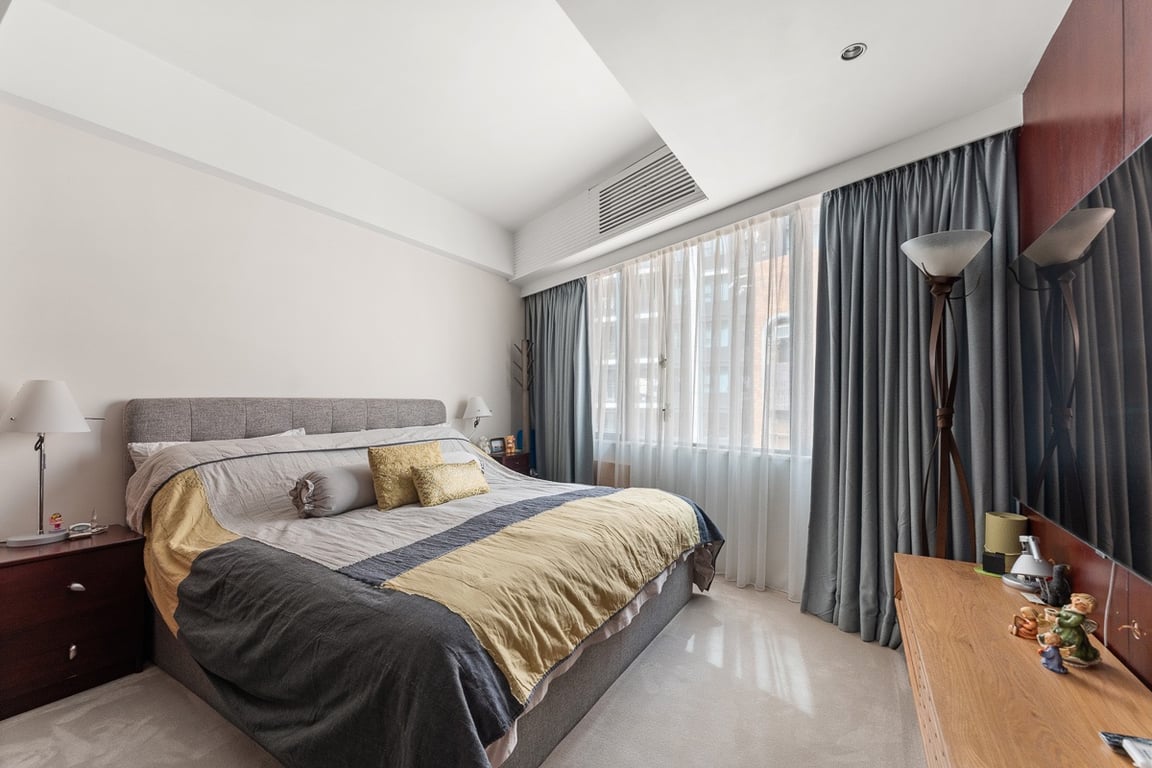 https://img.propertyraptor.com/cdn-cgi/imagedelivery/KD5bF_AFL0JDTbKLWF7z9g/ap8/ap8_001/hornet/prp/img/47de8dec4bde02e7f3745838d02b793e-wtm.jpg/public