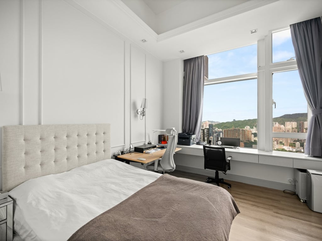 https://img.propertyraptor.com/cdn-cgi/imagedelivery/KD5bF_AFL0JDTbKLWF7z9g/ap8/ap8_001/hornet/prp/img/4838d896f9f341045cc1e5262540e619-wtm.jpg/public