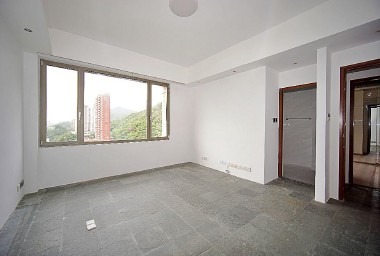 https://img.propertyraptor.com/cdn-cgi/imagedelivery/KD5bF_AFL0JDTbKLWF7z9g/ap8/ap8_001/hornet/prp/img/48ce41a9c37c95450afeb34a5ab8b4cf-wtm.jpg/public