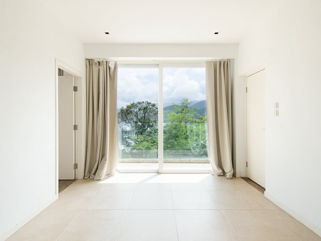 https://img.propertyraptor.com/cdn-cgi/imagedelivery/KD5bF_AFL0JDTbKLWF7z9g/ap8/ap8_001/hornet/prp/img/48d3103ffc98d02f5ce95e4885fbed8e.jpg/public