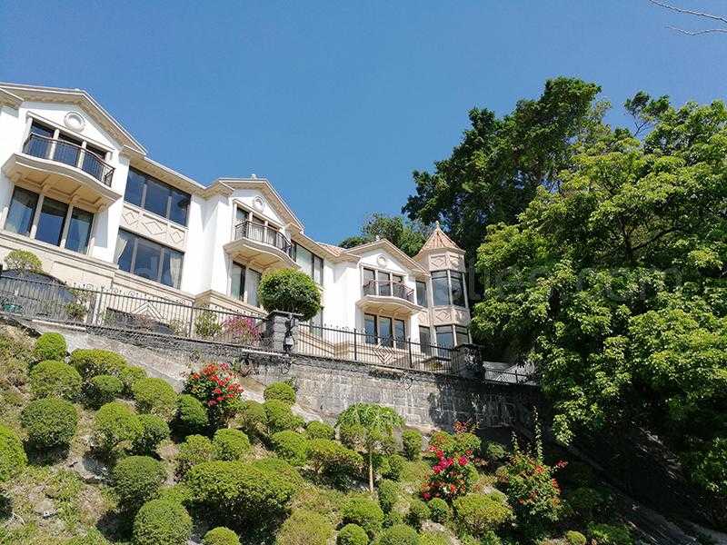 Bay Villas