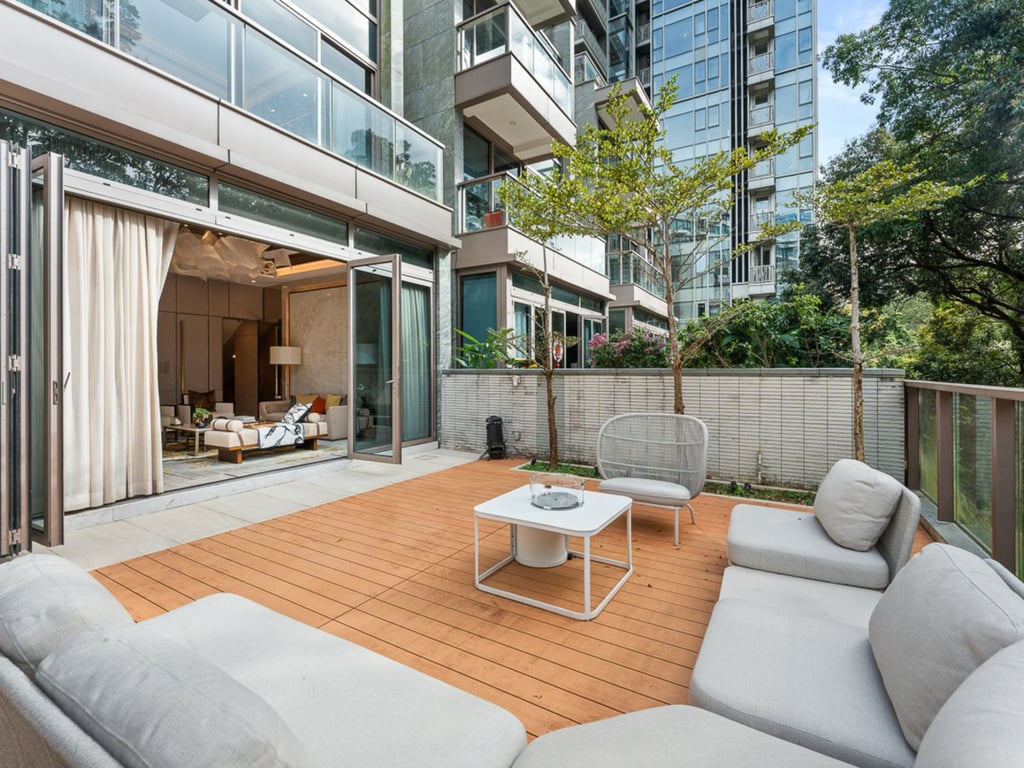 https://img.propertyraptor.com/cdn-cgi/imagedelivery/KD5bF_AFL0JDTbKLWF7z9g/ap8/ap8_001/hornet/prp/img/4968cff5f8c2c169e740dc8f2a5b8195-wtm.jpg/public
