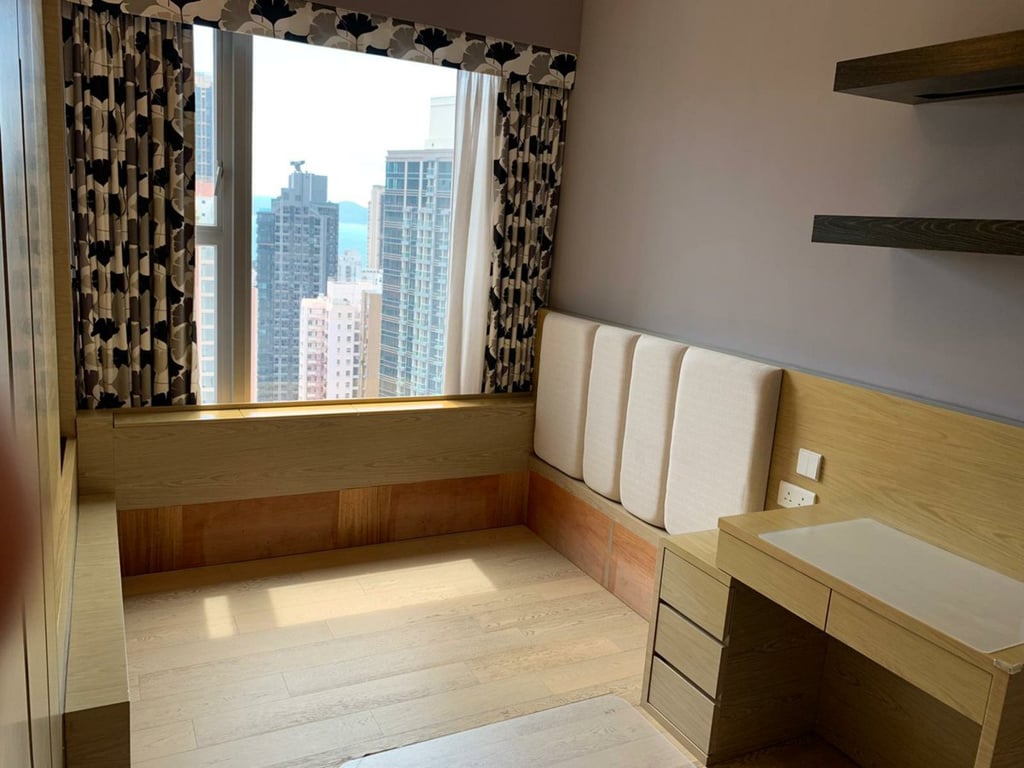 https://img.propertyraptor.com/cdn-cgi/imagedelivery/KD5bF_AFL0JDTbKLWF7z9g/ap8/ap8_001/hornet/prp/img/496a85dc4c703f19c4bfe8c29d467b87.jpg/public