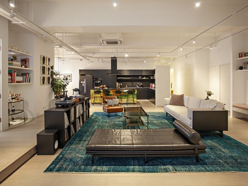 https://img.propertyraptor.com/cdn-cgi/imagedelivery/KD5bF_AFL0JDTbKLWF7z9g/ap8/ap8_001/hornet/prp/img/4aafea5a473f8c0c886848cab09b7c6c.jpg/public