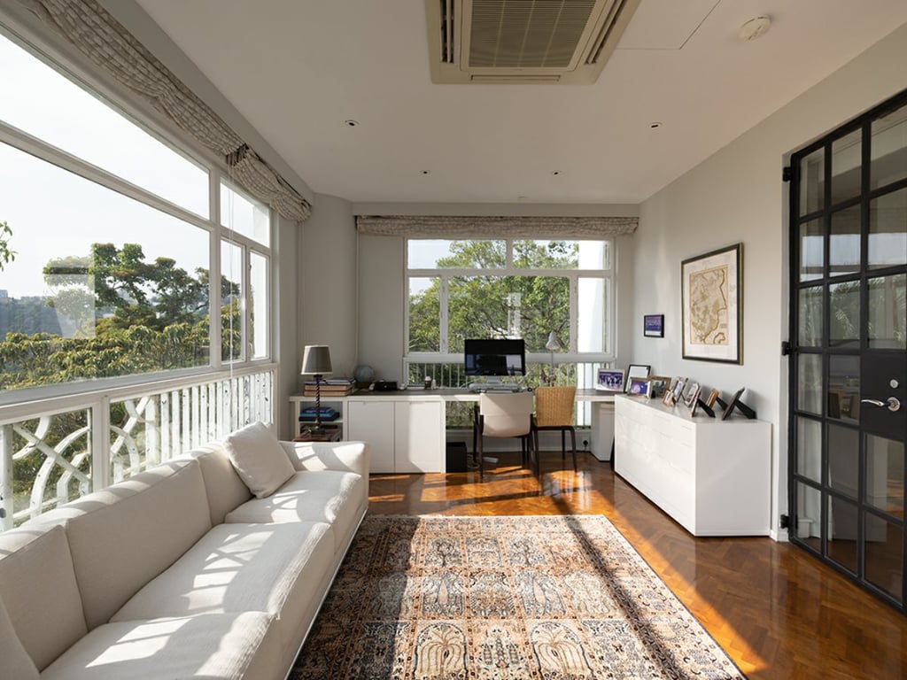 https://img.propertyraptor.com/cdn-cgi/imagedelivery/KD5bF_AFL0JDTbKLWF7z9g/ap8/ap8_001/hornet/prp/img/4ab017b5b1700768fe9a03cc2e82a2e9.jpg/public