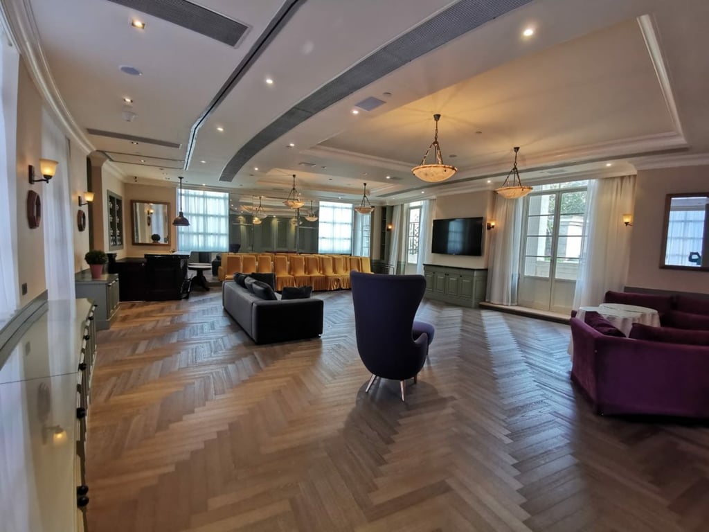 https://img.propertyraptor.com/cdn-cgi/imagedelivery/KD5bF_AFL0JDTbKLWF7z9g/ap8/ap8_001/hornet/prp/img/4ab470dca5dcddefa1500937adc1f43a.jpg/public