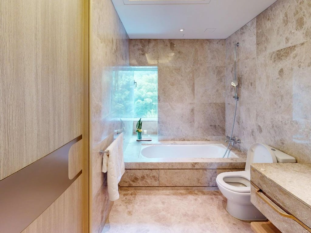 https://img.propertyraptor.com/cdn-cgi/imagedelivery/KD5bF_AFL0JDTbKLWF7z9g/ap8/ap8_001/hornet/prp/img/4ac7f19d14bb430de79432e579cb7a2f.jpg/public