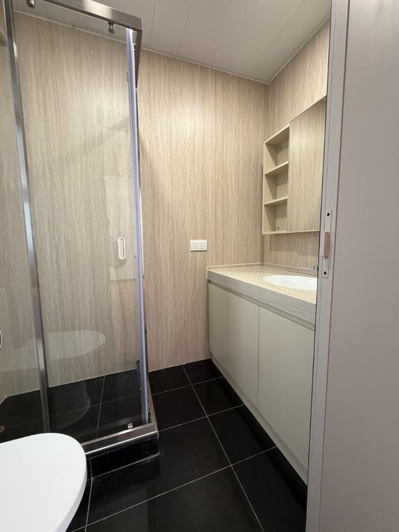 https://img.propertyraptor.com/cdn-cgi/imagedelivery/KD5bF_AFL0JDTbKLWF7z9g/ap8/ap8_001/hornet/prp/img/4ad92c3fa8a1cef8a6a72c70c22dc602-wtm.jpg/public