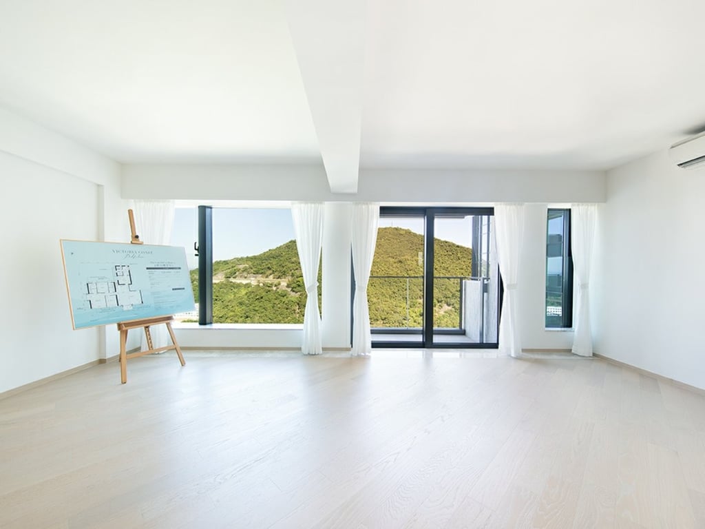 https://img.propertyraptor.com/cdn-cgi/imagedelivery/KD5bF_AFL0JDTbKLWF7z9g/ap8/ap8_001/hornet/prp/img/4ae824b7c388f2c1142cbf0314f7e61c-wtm.jpg/public