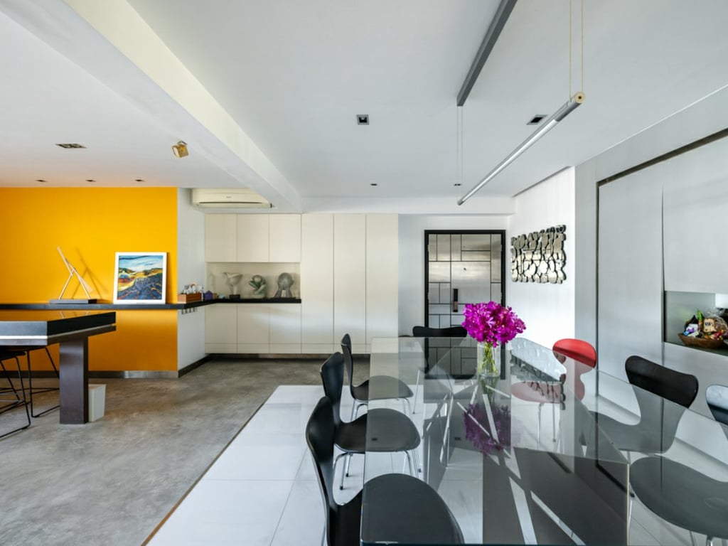 https://img.propertyraptor.com/cdn-cgi/imagedelivery/KD5bF_AFL0JDTbKLWF7z9g/ap8/ap8_001/hornet/prp/img/4afbf7bf21b429fe6b893283c18d041b.jpg/public